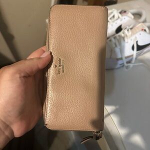 Nice Kate spade wallet